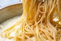 Healthy and Delicious Cauliflower Alfredo Sauce