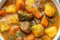 Hearty Instant Pot Beef Stew