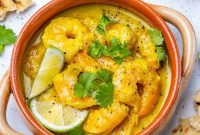 Creamy Coconut Green Curry with Shrimp