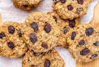 Chewy Raisin Oat Delights