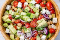 Simple Mediterranean Chickpea Feta Salad