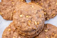 Warm Apple Cinnamon Oat Cookies