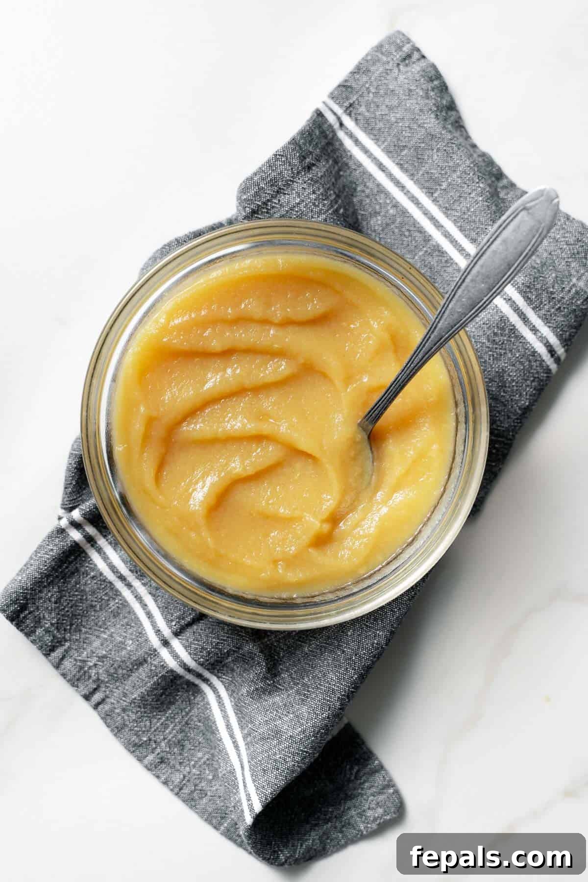 one jar with pureed apples