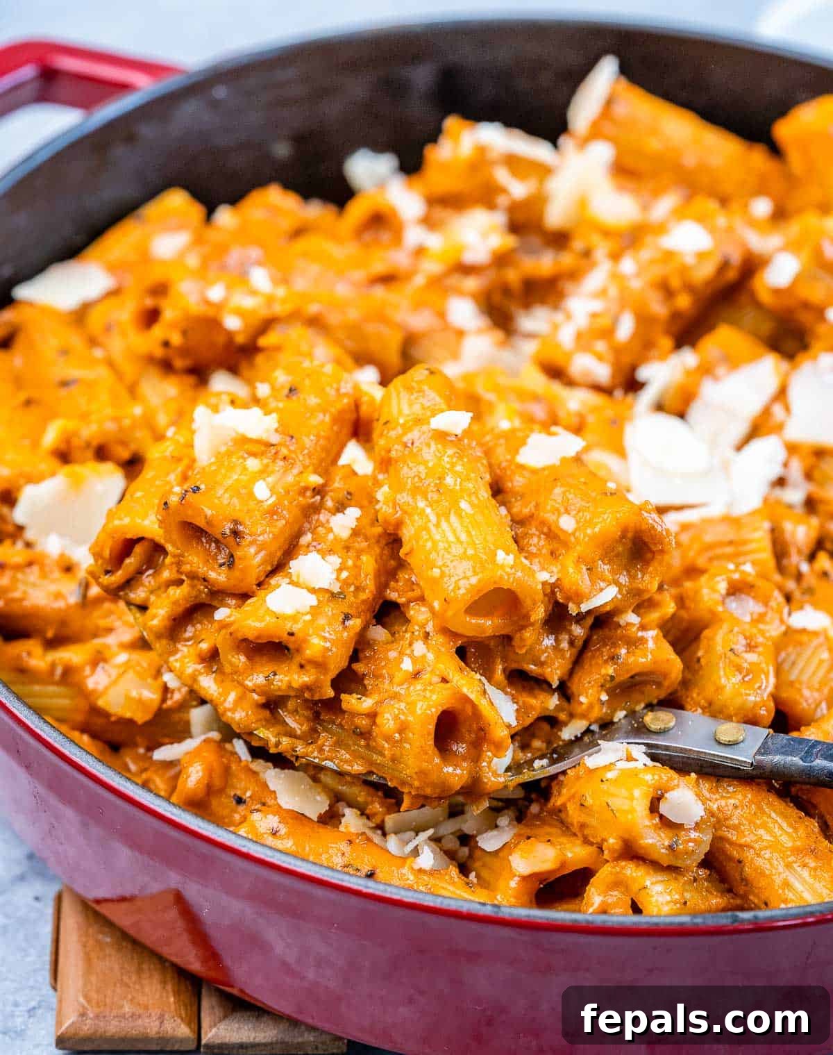 A large skillet filled with Gigi Hadid Pasta, ready to be served or stored as leftovers.